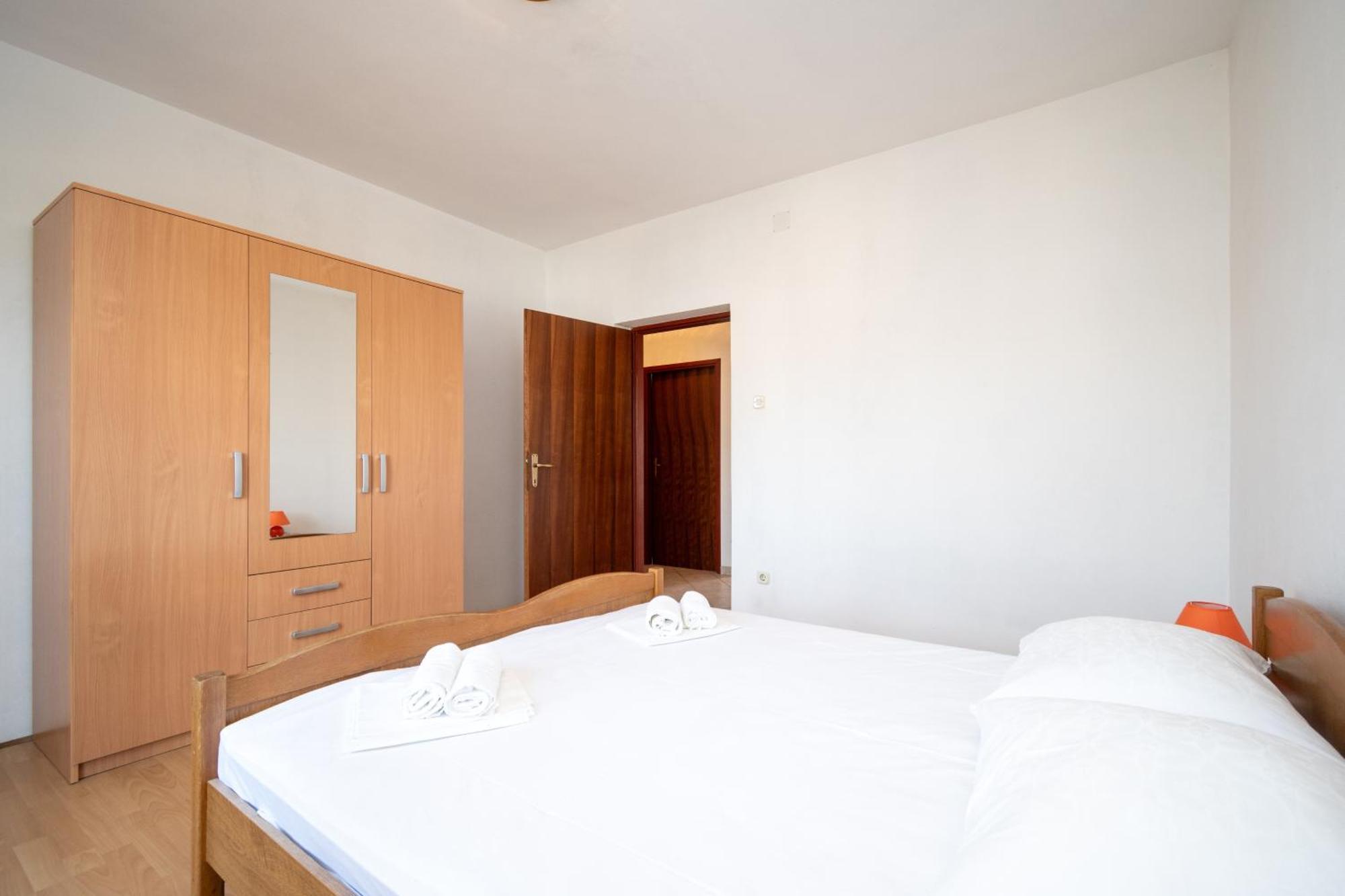 Apartments With A Parking Space Pag - 15765 Pag Town Habitación foto